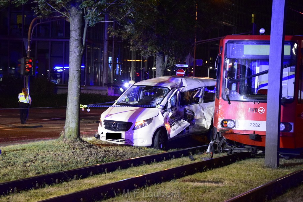 VU PKW Strab Koeln Niehl Amsterdamerstr Friedrich Karlstr P166.JPG - Miklos Laubert